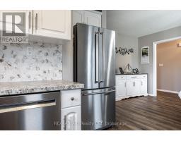 6 HILLSIDE COURT - 13