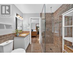 32 CHRISTY STREET - 26