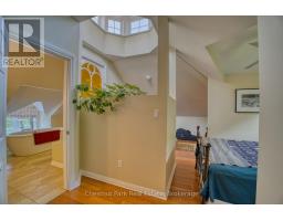 76 EVERETT ROAD - 15