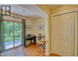 76 EVERETT ROAD - 21