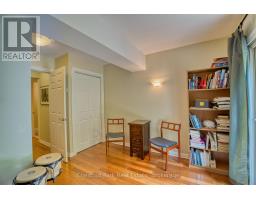 76 EVERETT ROAD - 22
