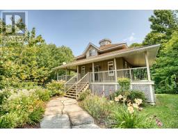 76 EVERETT ROAD - 3