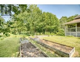 76 EVERETT ROAD - 33