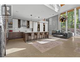 43 HOUSTON LANE - 10