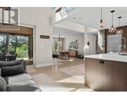 43 HOUSTON LANE - 19
