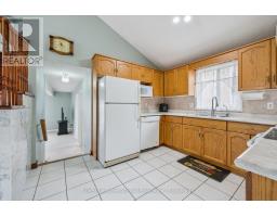 193 DEERPATH DRIVE - 16