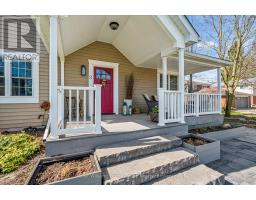 3 DUNDAS STREET W - 2