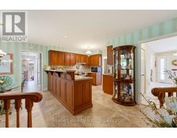 106 THORNDALE PLACE - 11