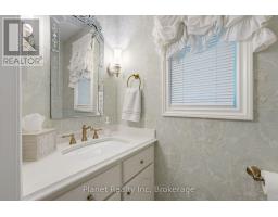 106 THORNDALE PLACE - 18