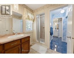 106 THORNDALE PLACE - 25