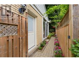 106 THORNDALE PLACE - 36