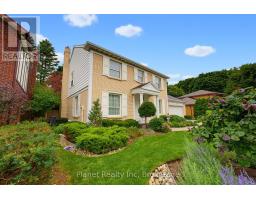 106 THORNDALE PLACE - 5