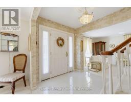 106 THORNDALE PLACE - 6