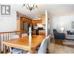 402 DOUGLAS STREET - 10