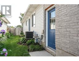 402 DOUGLAS STREET - 32