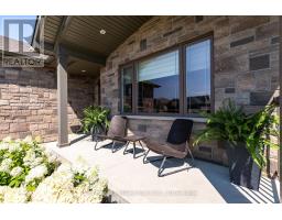 215 DJAY CRESCENT - 4