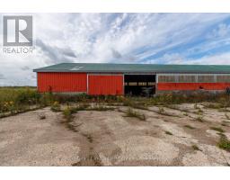 2231 BRUCE ROAD 40 - 21