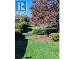1178 QUEEN STREET N - 4