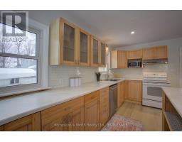 34 QUEEN STREET W - 21
