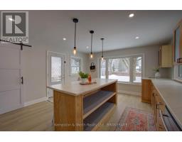 34 QUEEN STREET W - 22