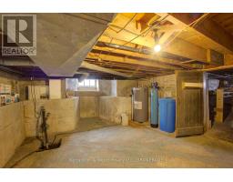 34 QUEEN STREET W - 31
