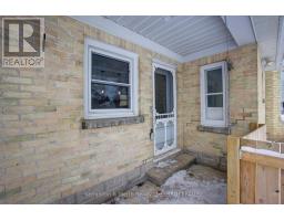 34 QUEEN STREET W - 34