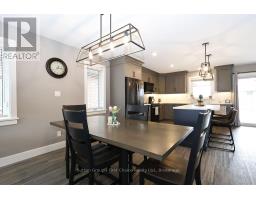 207 DUNCAN STREET - 11