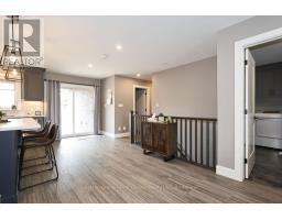 207 DUNCAN STREET - 17