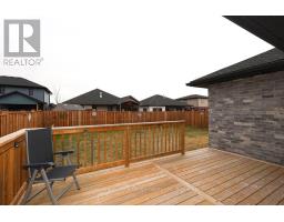 207 DUNCAN STREET - 44