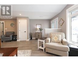 207 DUNCAN STREET - 7