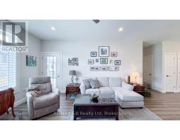 28 UPPER THAMES LANE - 11