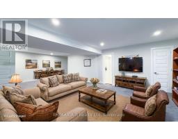 28 UPPER THAMES LANE - 17
