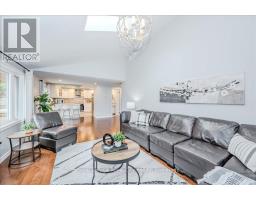 219 ELMIRA ROAD S - 10