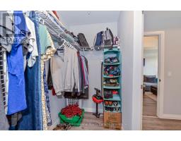 409 - 108 GARMENT STREET - 14