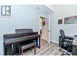 409 - 108 GARMENT STREET - 16