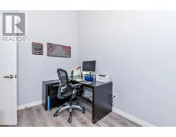 409 - 108 GARMENT STREET - 17