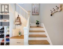 2 LOVEYS STREET E - 25