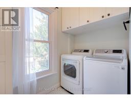 2 LOVEYS STREET E - 39
