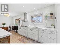 290 LANGFORD PLACE - 17