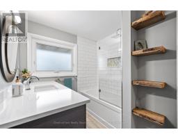 290 LANGFORD PLACE - 28