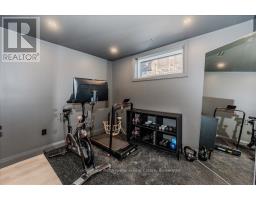 57 TRISTAN CRESCENT - 39