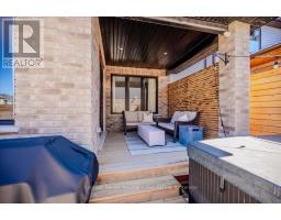 57 TRISTAN CRESCENT - 44