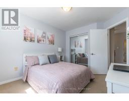 3 KARALEE CRESCENT - 21