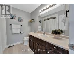 D2 - 12 BRANTWOOD PARK ROAD - 21