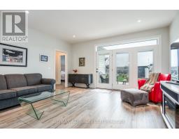 158 RIDGEWOOD CRESCENT - 12