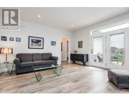 158 RIDGEWOOD CRESCENT - 14