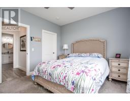 158 RIDGEWOOD CRESCENT - 34