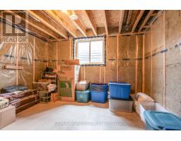 158 RIDGEWOOD CRESCENT - 40