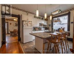 295 LIVINGSTONE AVENUE N - 10