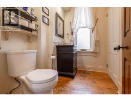 295 LIVINGSTONE AVENUE N - 11